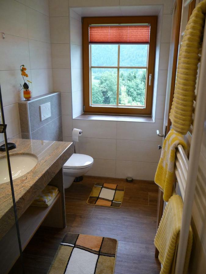 Ferienhaus Enzi Weissbriach Luaran gambar