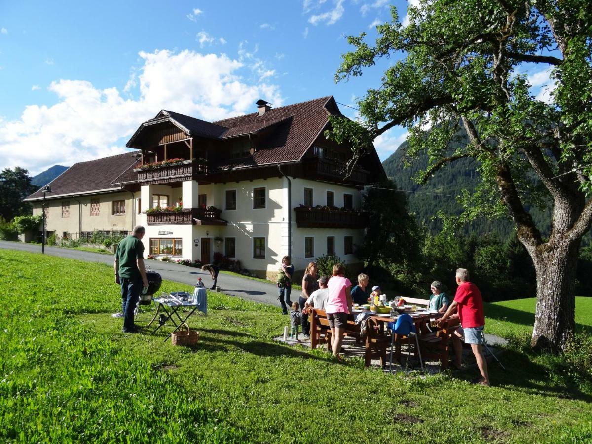 Ferienhaus Enzi Weissbriach Luaran gambar