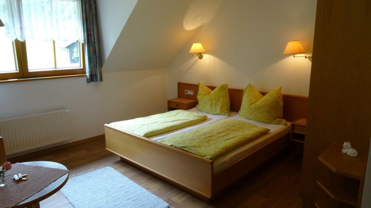 Ferienhaus Enzi Weissbriach Luaran gambar