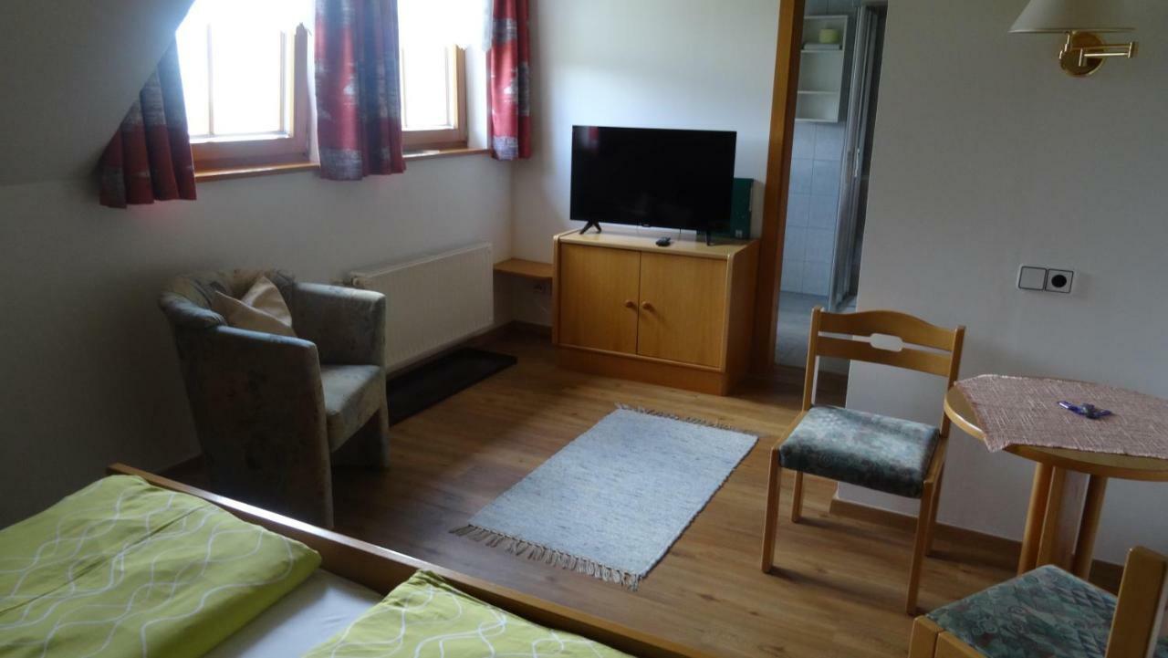 Ferienhaus Enzi Weissbriach Luaran gambar