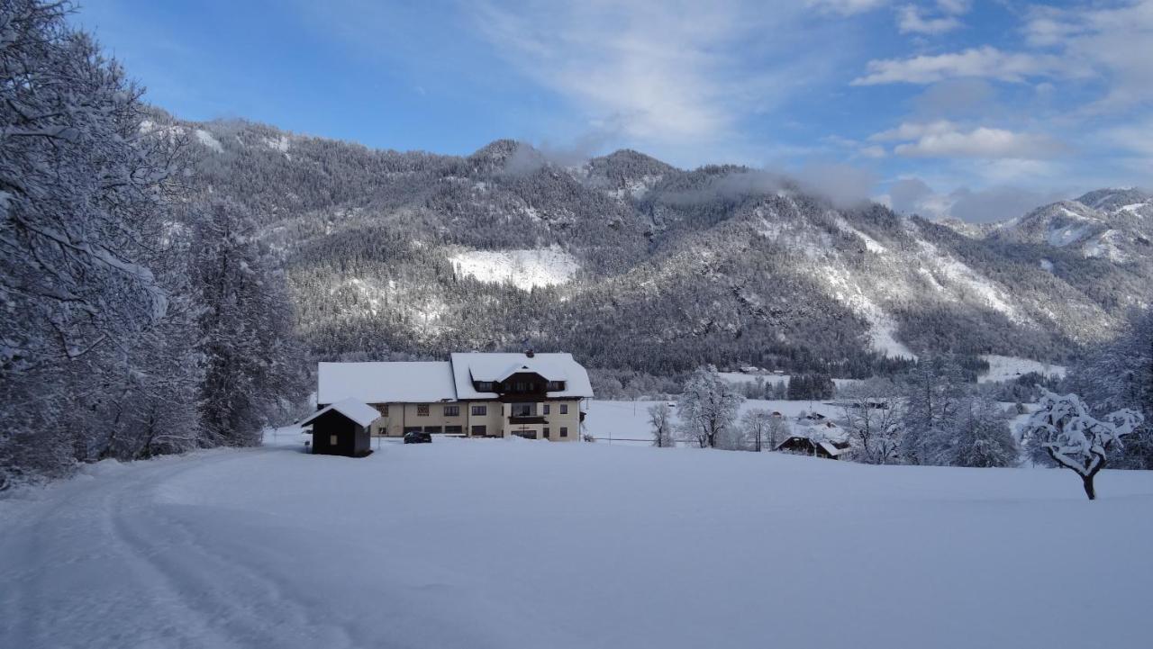 Ferienhaus Enzi Weissbriach Luaran gambar